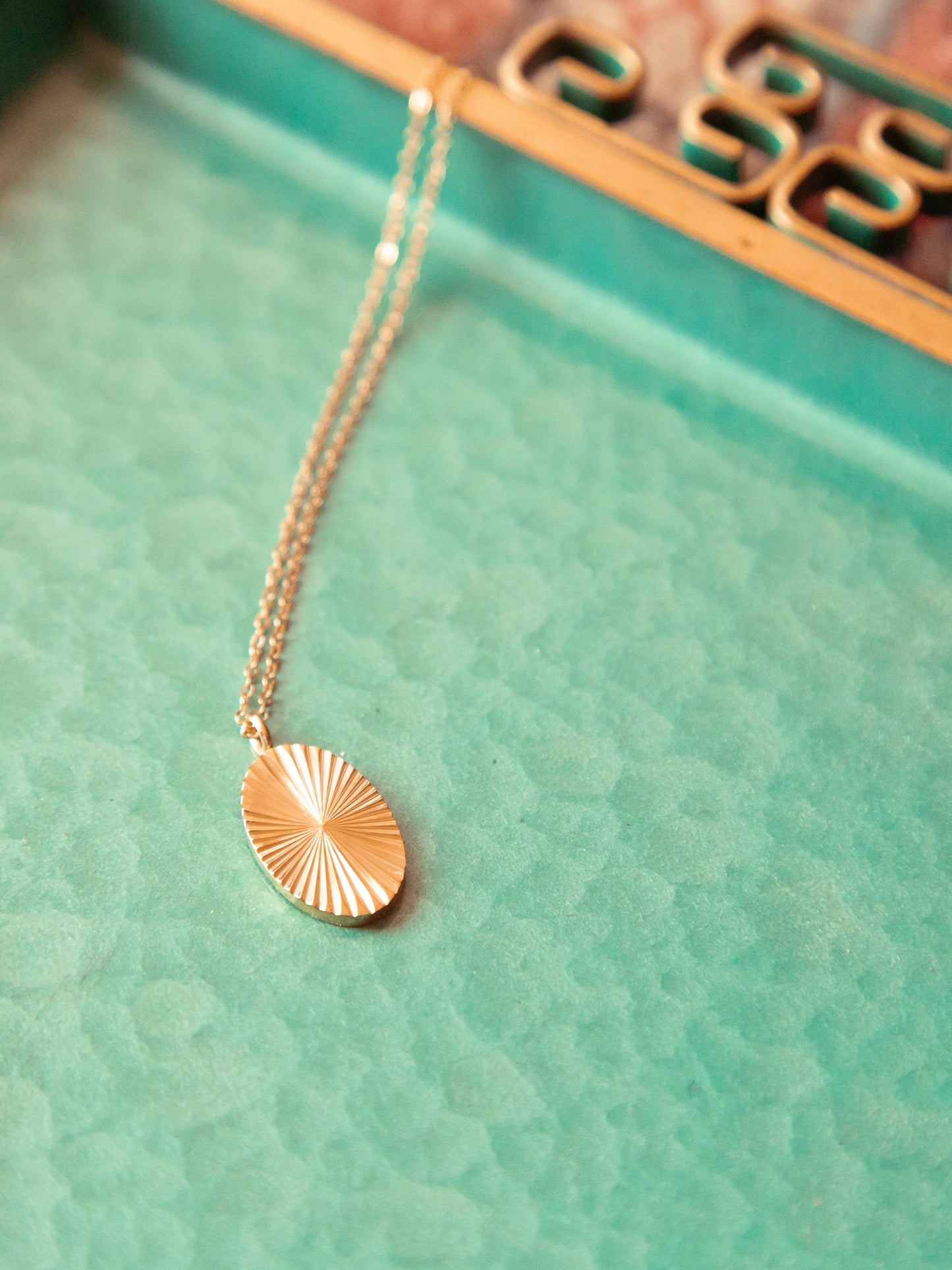 Oval Geometric Pendant Necklace